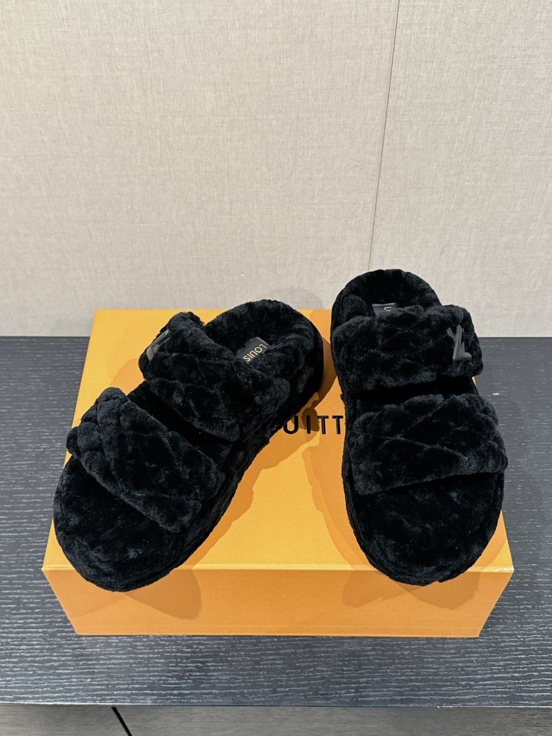 Louis Vuitton Slippers